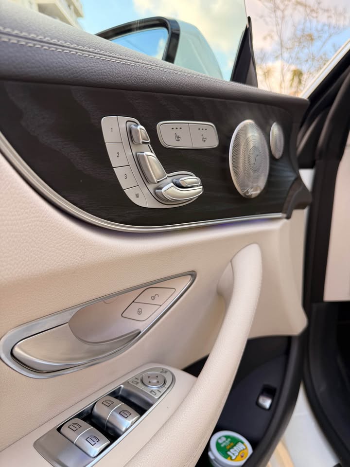 מרצדס e300 קופה amg — פרטי — באשדוד — תמונה 4